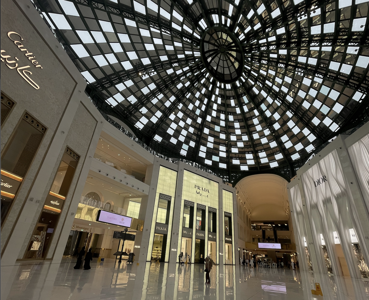 Where to find luxury brands in Qatar (luxury shopping  destinations)